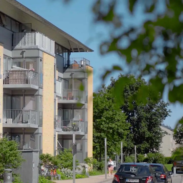 Hjaelp til parkeringskontrol paa private faellesveje